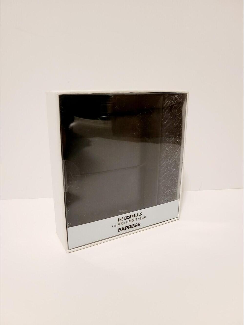 Express the essentials 4oz flask pocket square New in box gift set